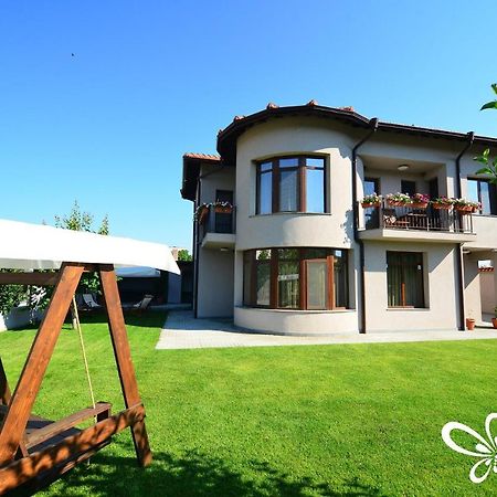 Katerina Guest House Kocherinovo Exterior photo