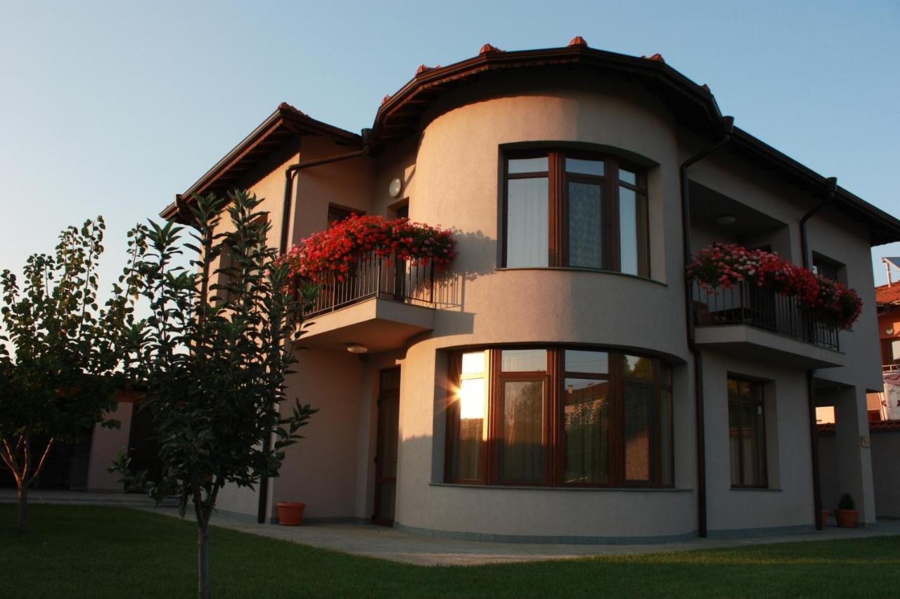 Katerina Guest House Kocherinovo Exterior photo